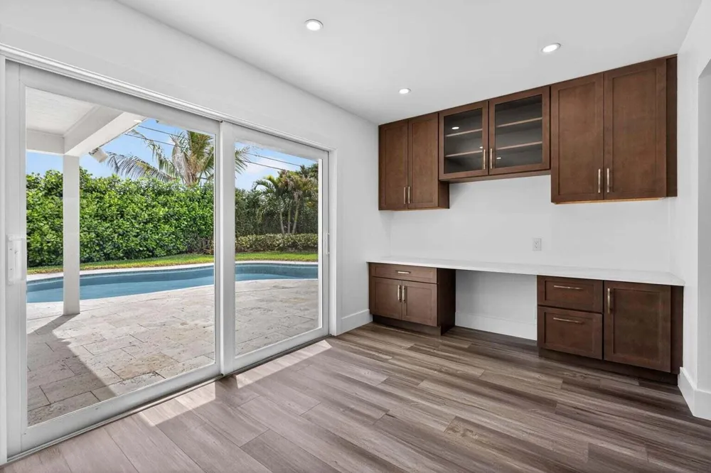 364 VENUS AVENUE Tequesta, FL 33469