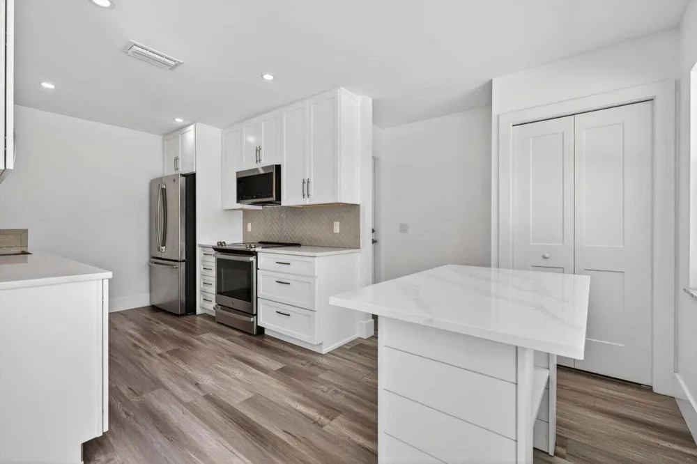 364 VENUS AVENUE Tequesta, FL 33469