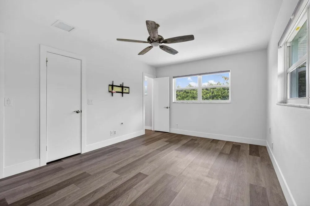 364 VENUS AVENUE Tequesta, FL 33469
