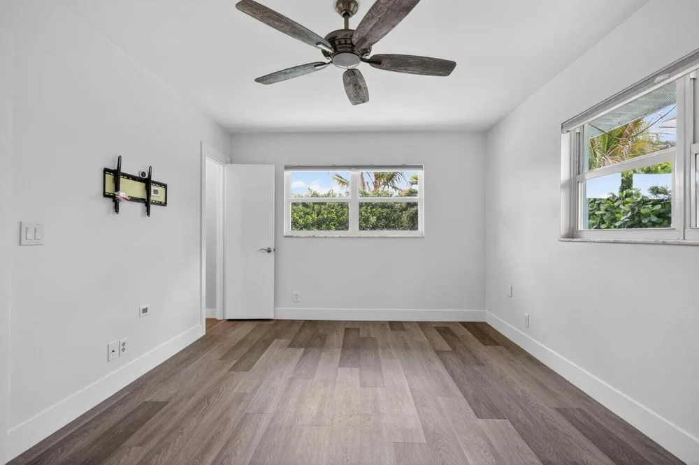 364 VENUS AVENUE Tequesta, FL 33469