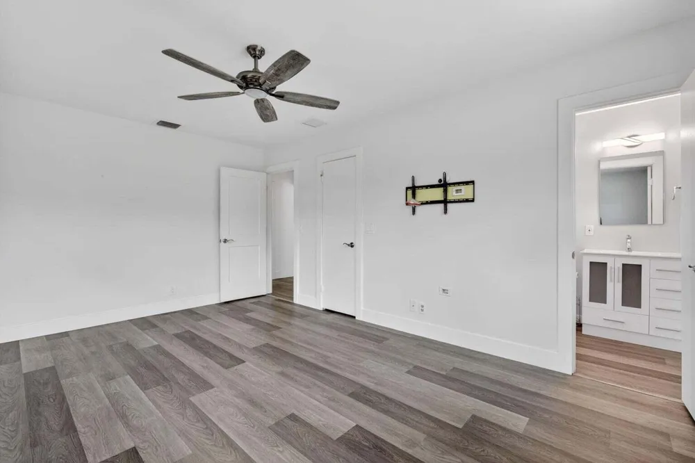 364 VENUS AVENUE Tequesta, FL 33469
