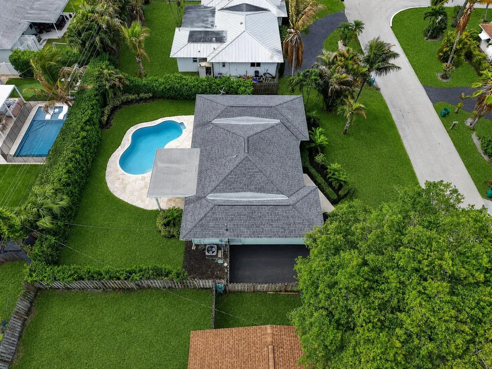 364 VENUS AVENUE Tequesta, FL 33469