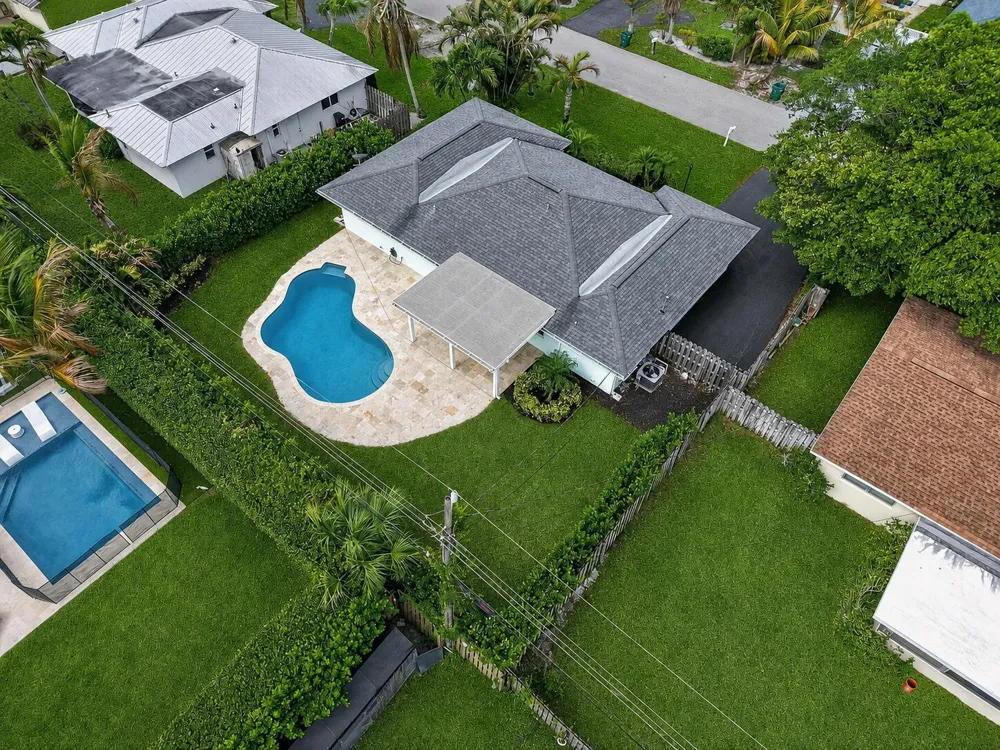 364 VENUS AVENUE Tequesta, FL 33469