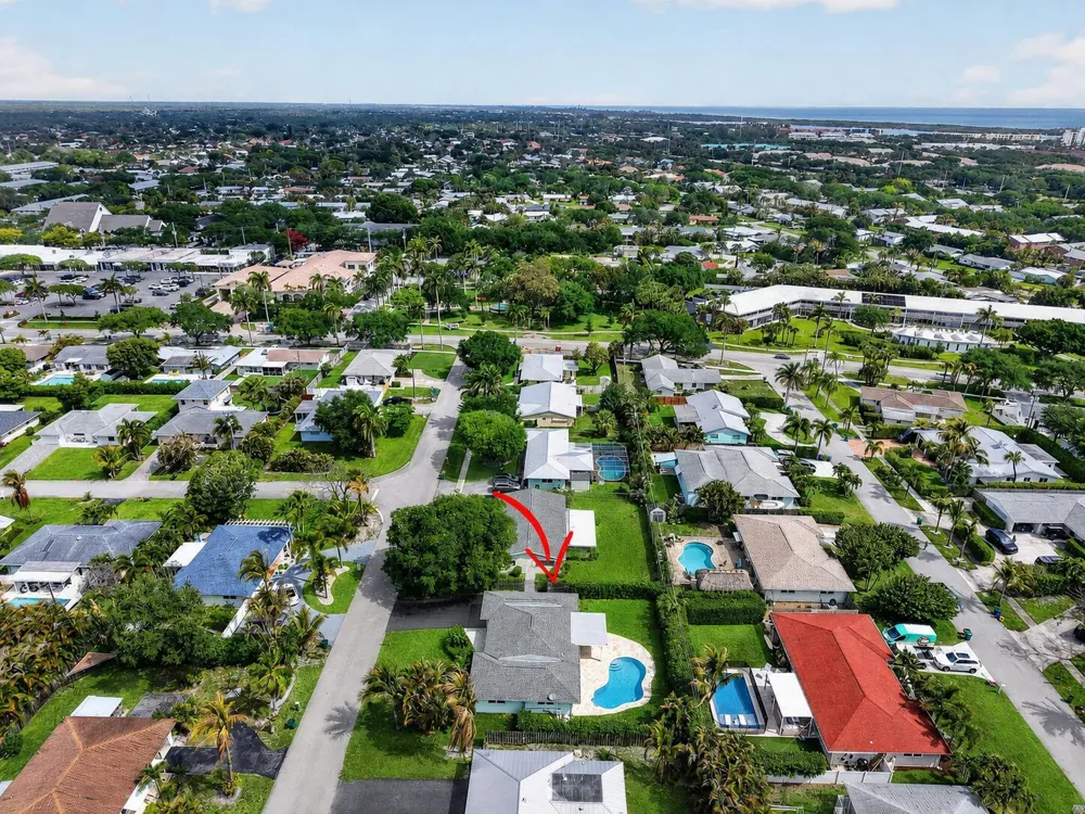 364 VENUS AVENUE Tequesta, FL 33469