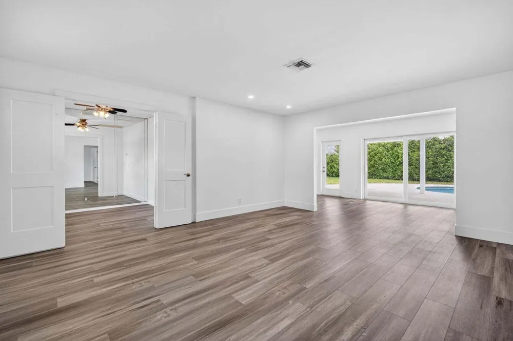 364 VENUS AVENUE Tequesta, FL 33469