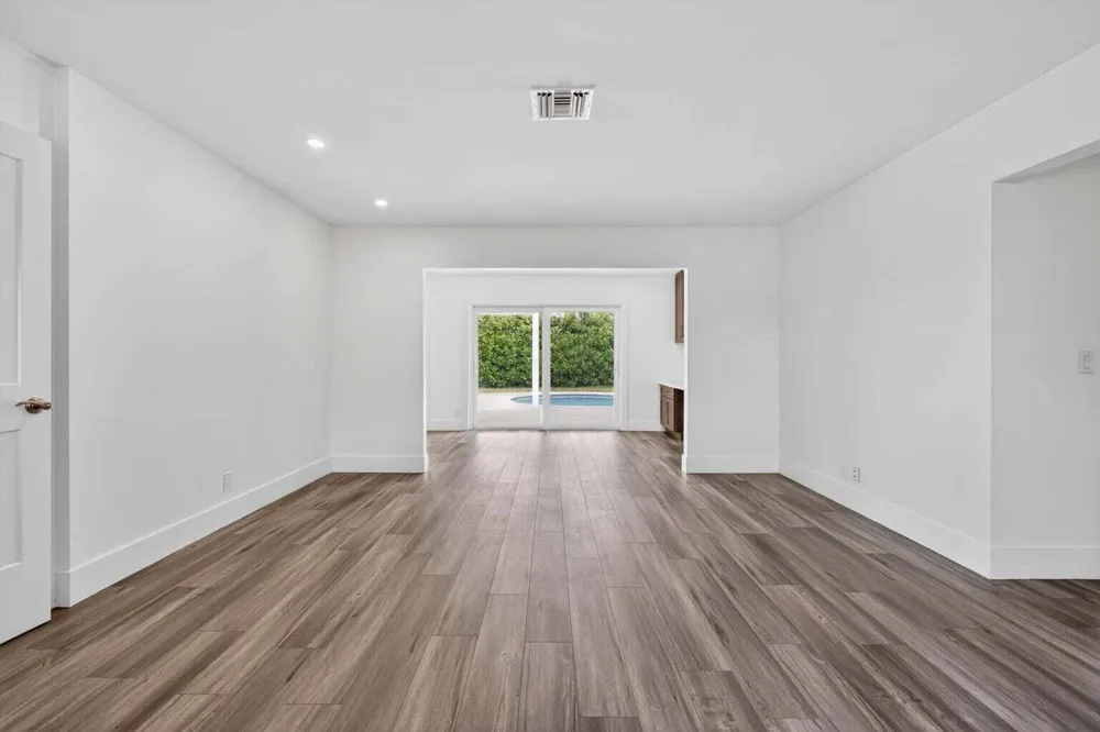 364 VENUS AVENUE Tequesta, FL 33469