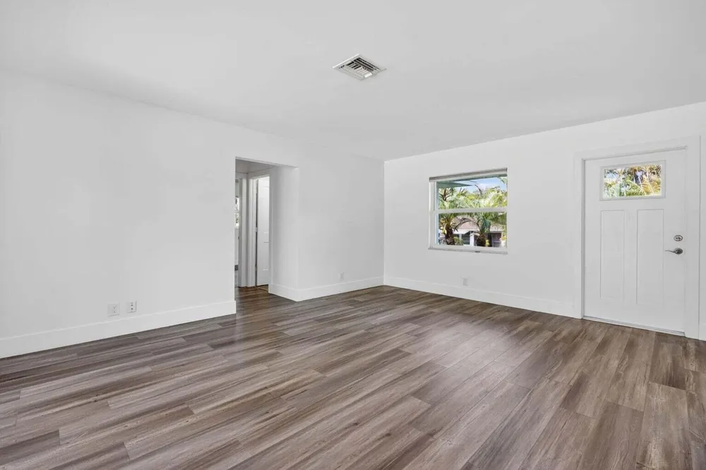 364 VENUS AVENUE Tequesta, FL 33469