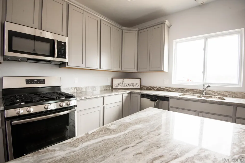 3 Oak Street Grand Blanc Charter Township, MI 48439