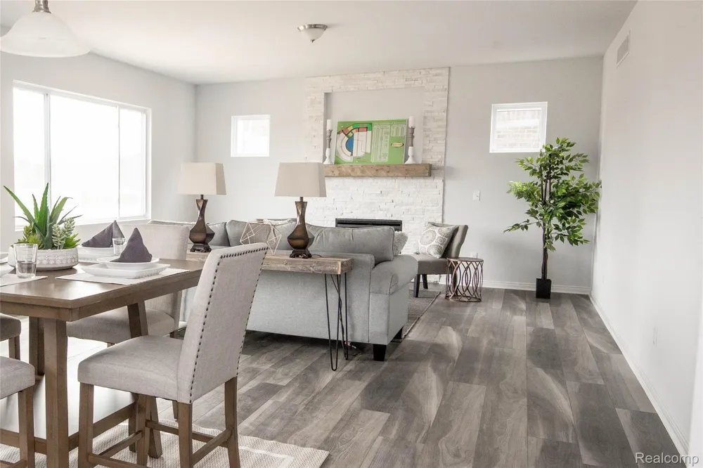 3 Oak Street Grand Blanc Charter Township, MI 48439