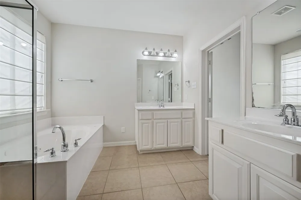 1148 Dayton Drive Lantana, TX 76226