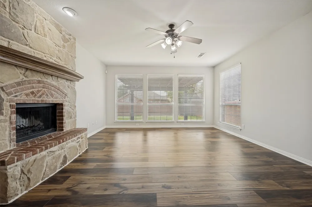 1148 Dayton Drive Lantana, TX 76226