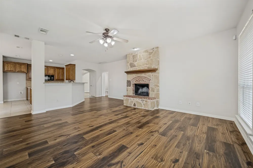 1148 Dayton Drive Lantana, TX 76226