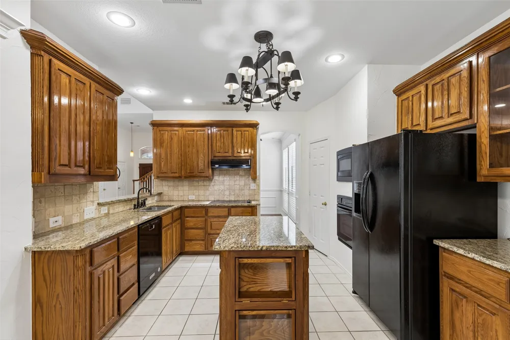 4904 Rockcreek Lane Plano, TX 75024