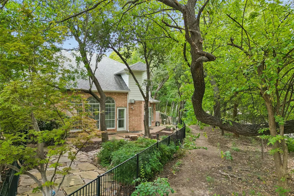 4904 Rockcreek Lane Plano, TX 75024