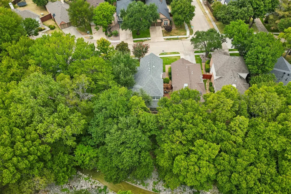 4904 Rockcreek Lane Plano, TX 75024