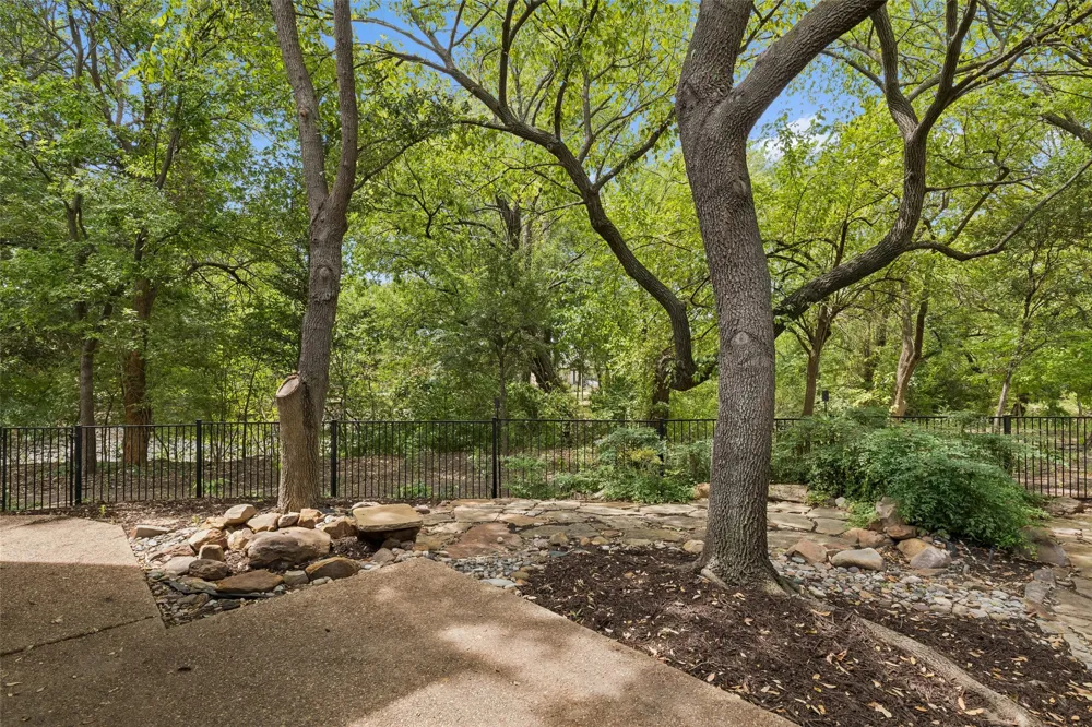 4904 Rockcreek Lane Plano, TX 75024