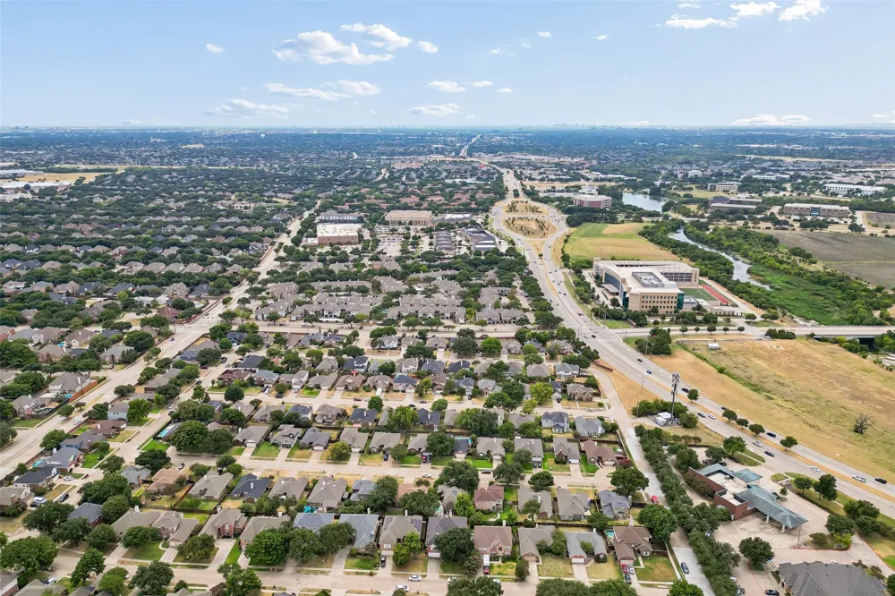 4904 Rockcreek Lane Plano, TX 75024
