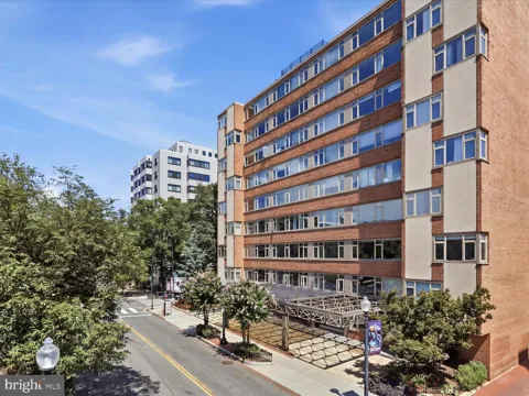 1545 18TH STREET NW #808