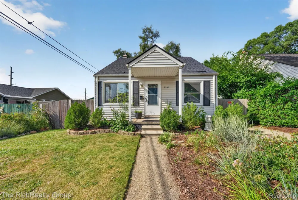 1355 Camden Street Ferndale City, MI 48220