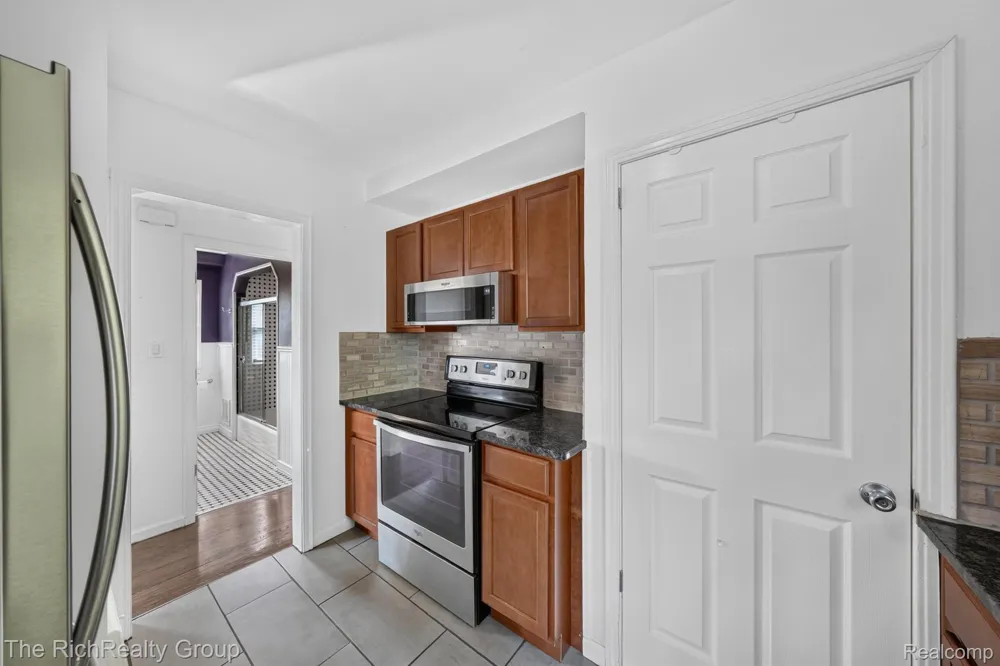 1355 Camden Street Ferndale City, MI 48220