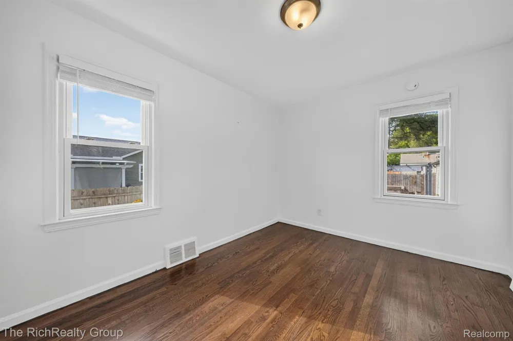 1355 Camden Street Ferndale City, MI 48220