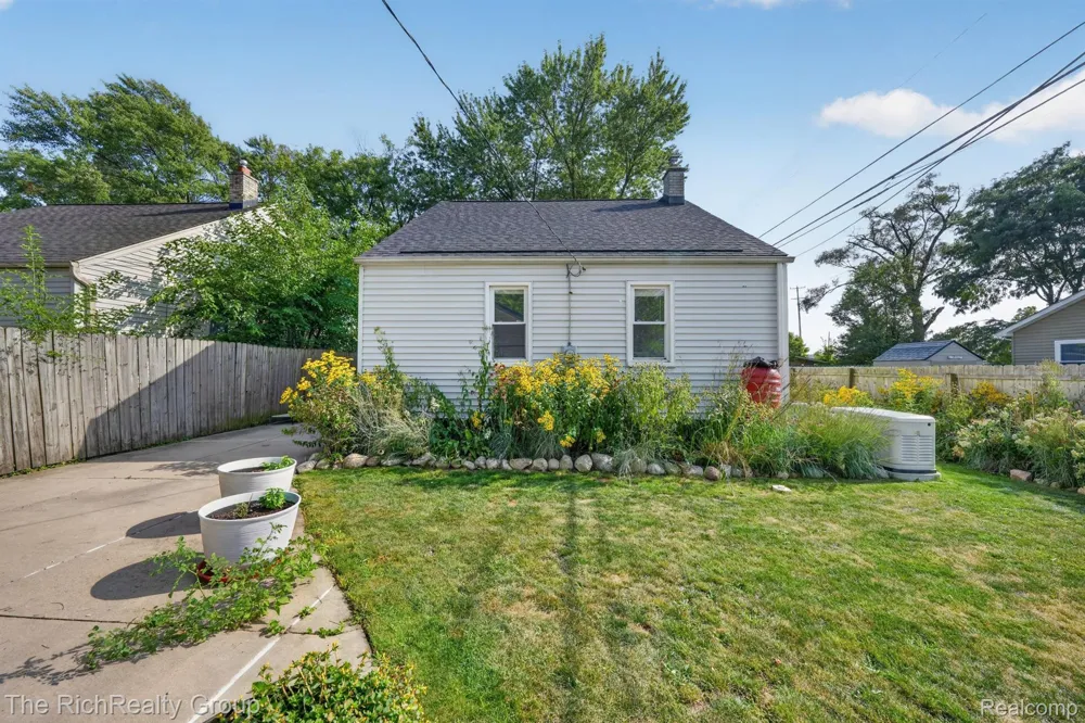 1355 Camden Street Ferndale City, MI 48220