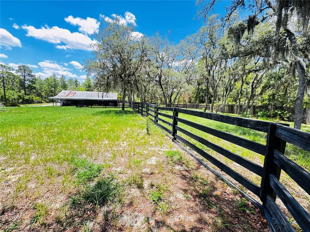 7590 CAESAR POINT Dunnellon, FL 34433