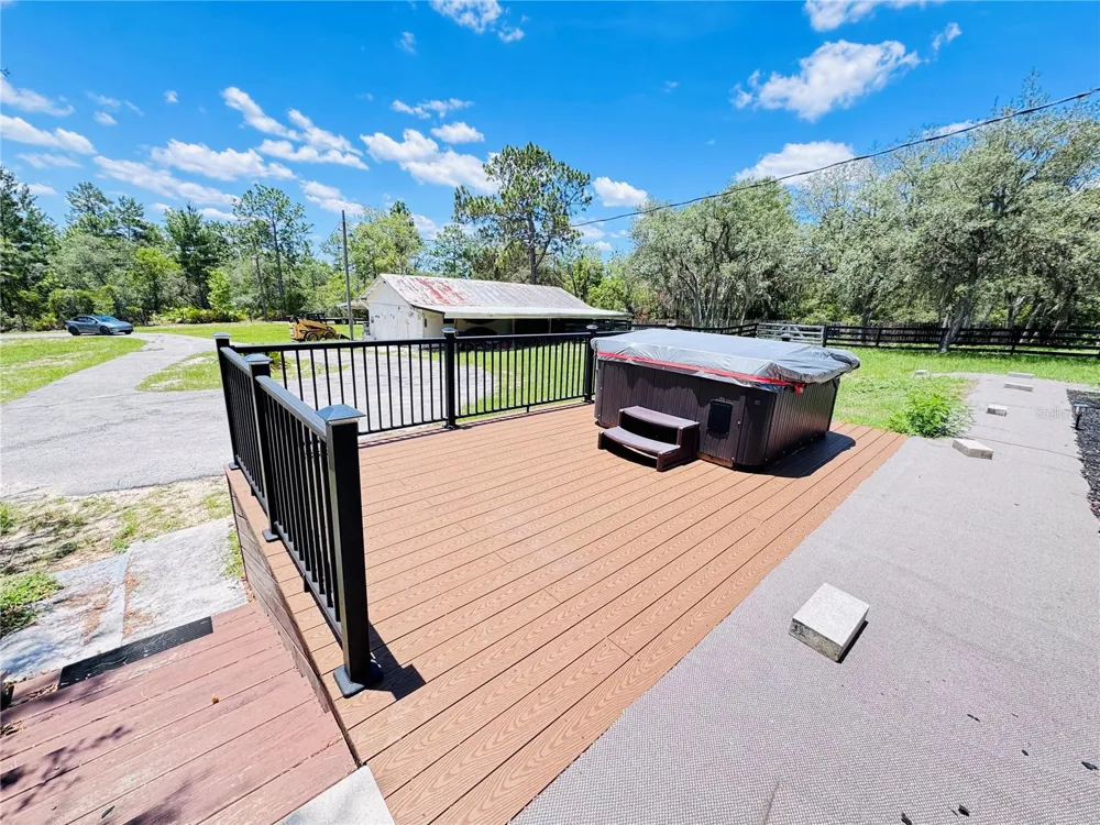 7590 CAESAR POINT Dunnellon, FL 34433