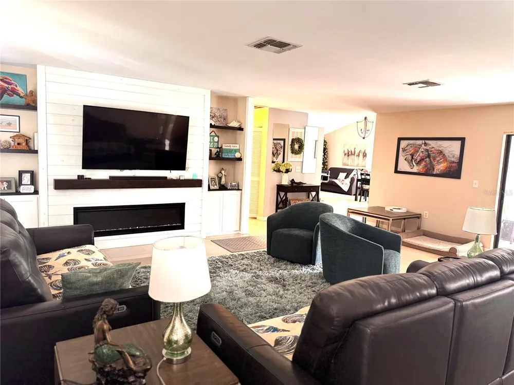 7590 CAESAR POINT Dunnellon, FL 34433