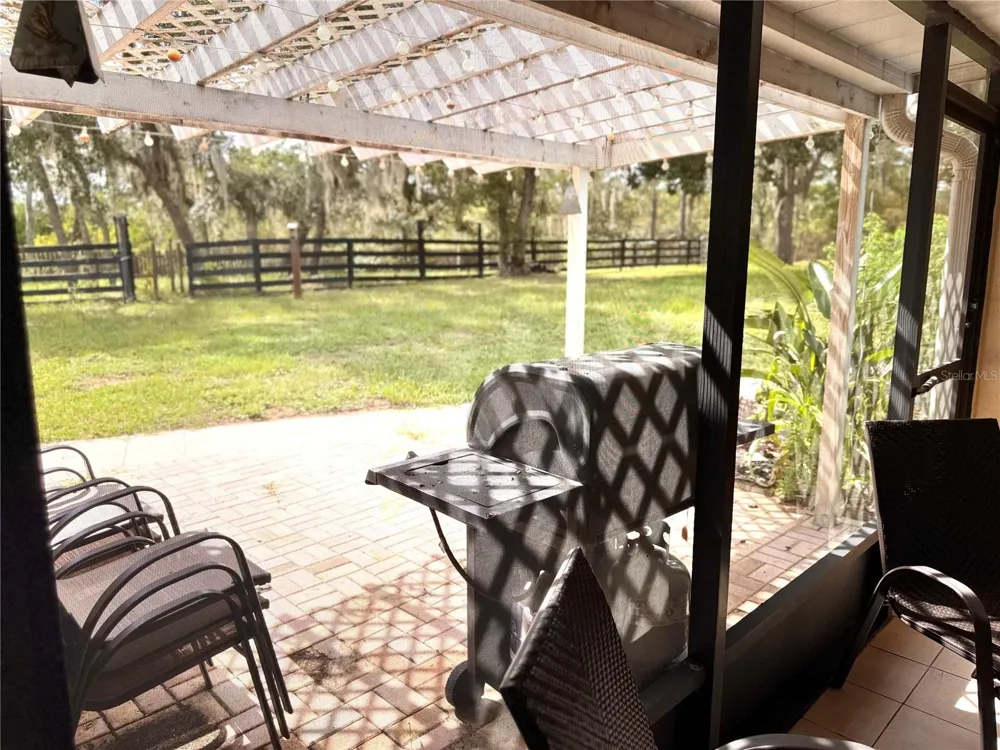 7590 CAESAR POINT Dunnellon, FL 34433