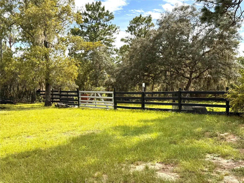 7590 CAESAR POINT Dunnellon, FL 34433
