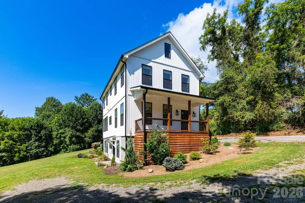 881 Burney Mountain Road Fletcher, NC 28732