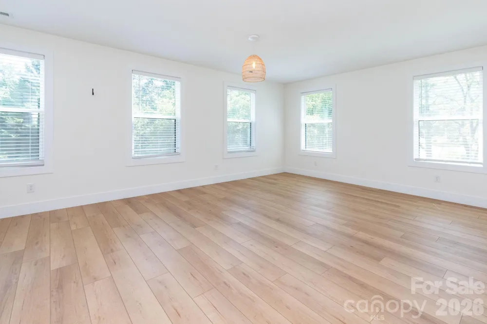 881 Burney Mountain Road Fletcher, NC 28732