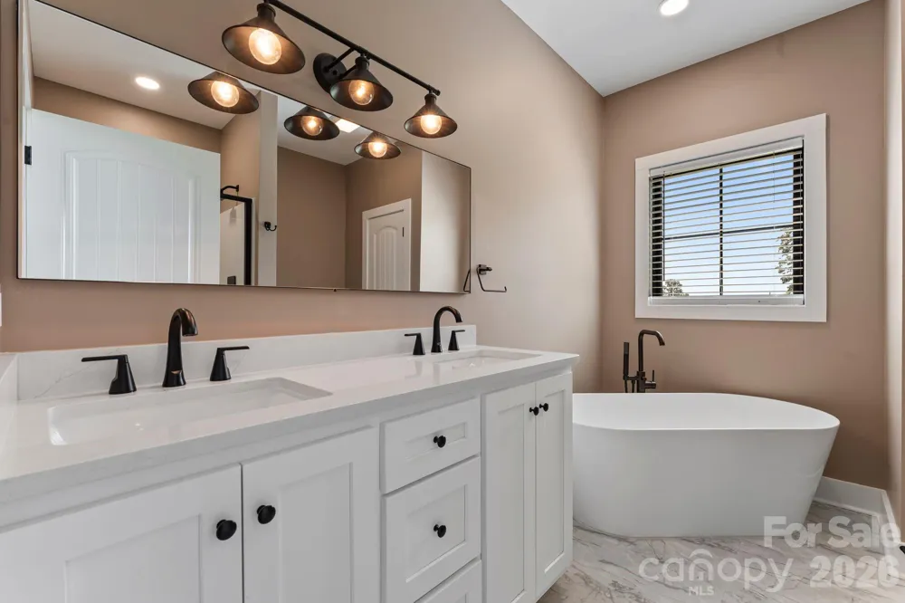 5785 W NC 10 Highway Hickory, NC 28602