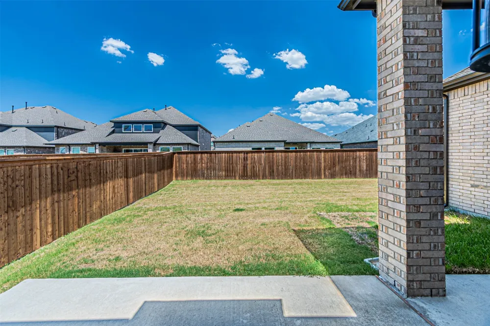 9637 Chesney Drive Mesquite, TX 75126