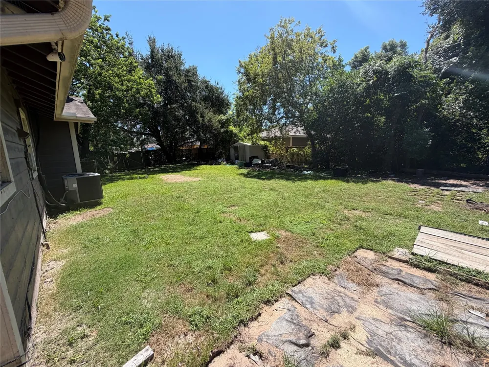 2631 Camp Circle La Marque, TX 77568