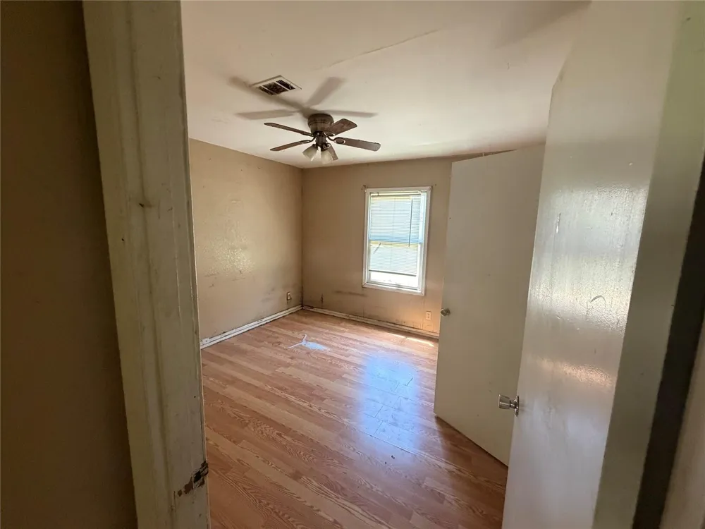 2631 Camp Circle La Marque, TX 77568