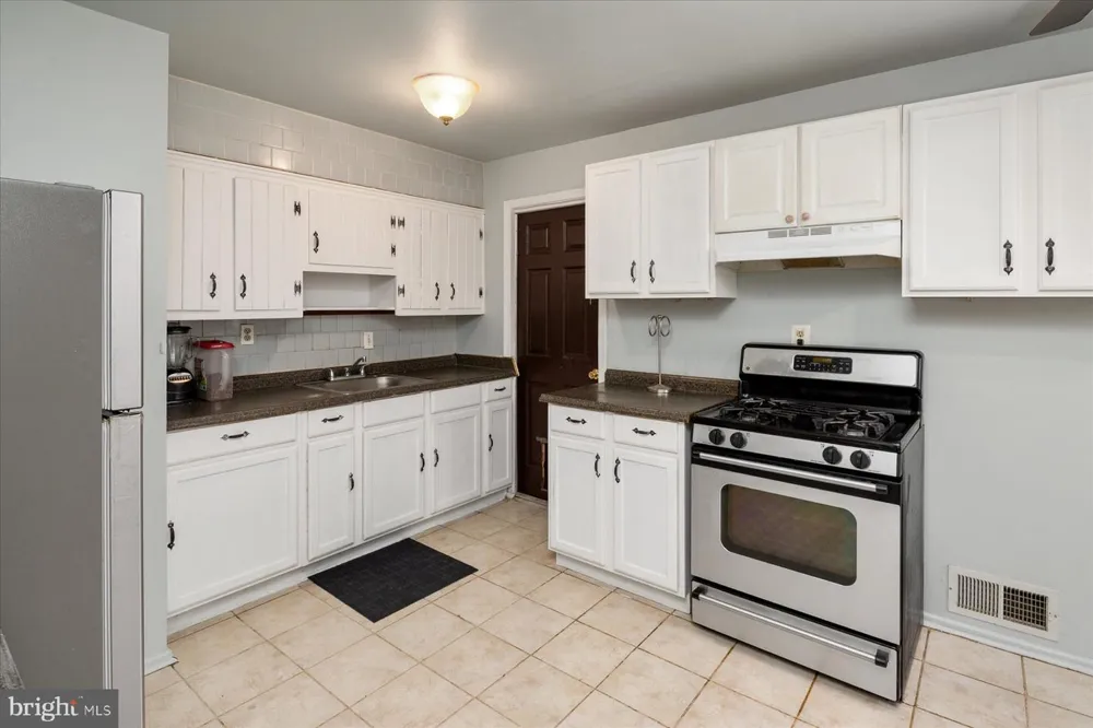 6412 JODIE STREET Hyattsville, MD 20784