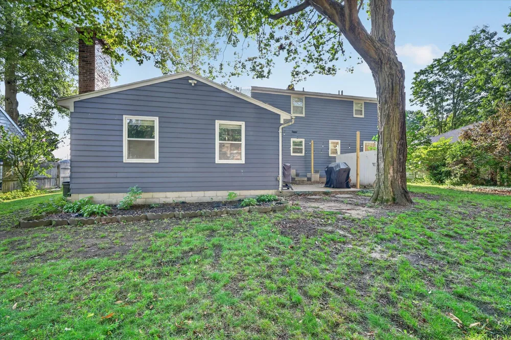 4445 Marshall Avenue SE Kentwood, MI 49508