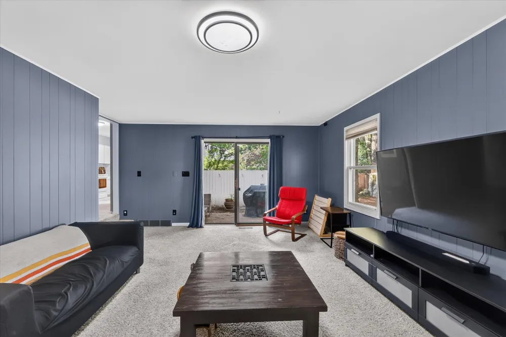 4445 Marshall Avenue SE Kentwood, MI 49508