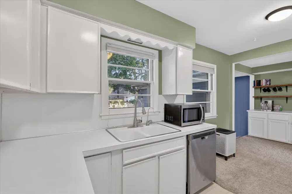 4445 Marshall Avenue SE Kentwood, MI 49508