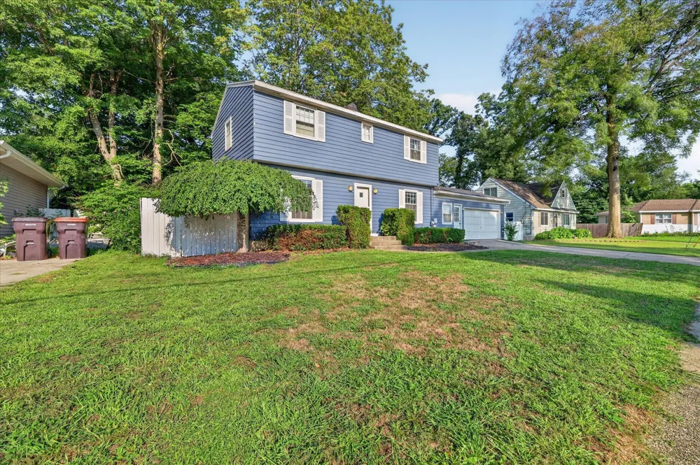 4445 Marshall Avenue SE Kentwood, MI 49508