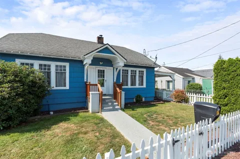 163 SW Cascade