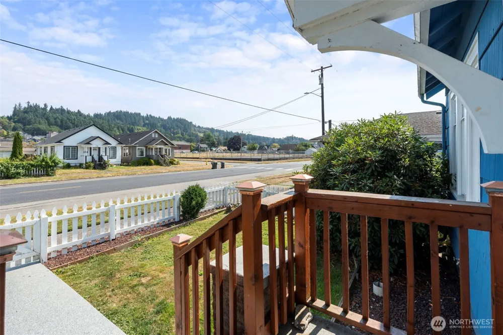 163 SW Cascade Chehalis, WA 98532