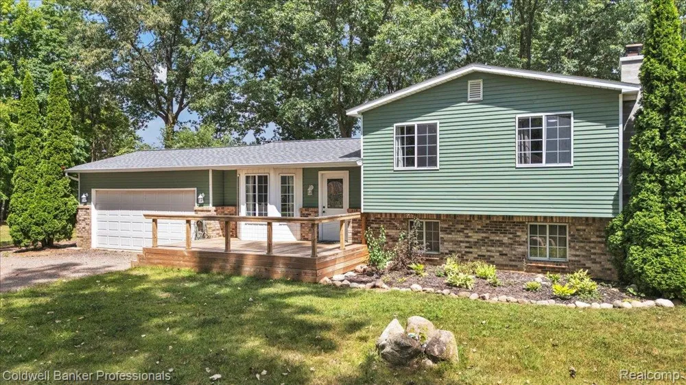 2488 Springfield Drive Oregon Township, MI 48446