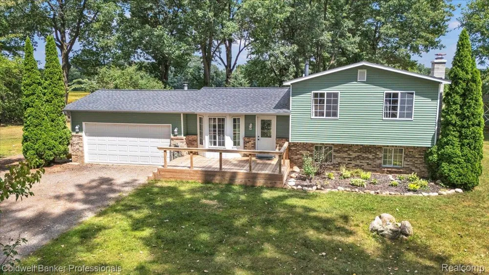 2488 Springfield Drive Oregon Township, MI 48446