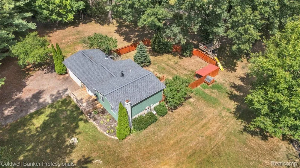 2488 Springfield Drive Oregon Township, MI 48446