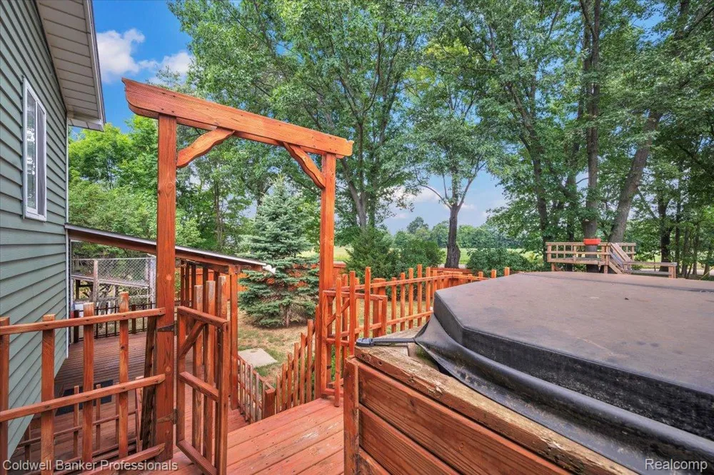 2488 Springfield Drive Oregon Township, MI 48446