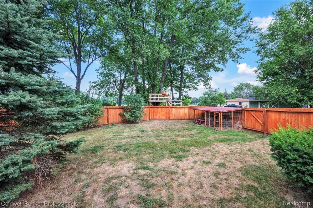 2488 Springfield Drive Oregon Township, MI 48446