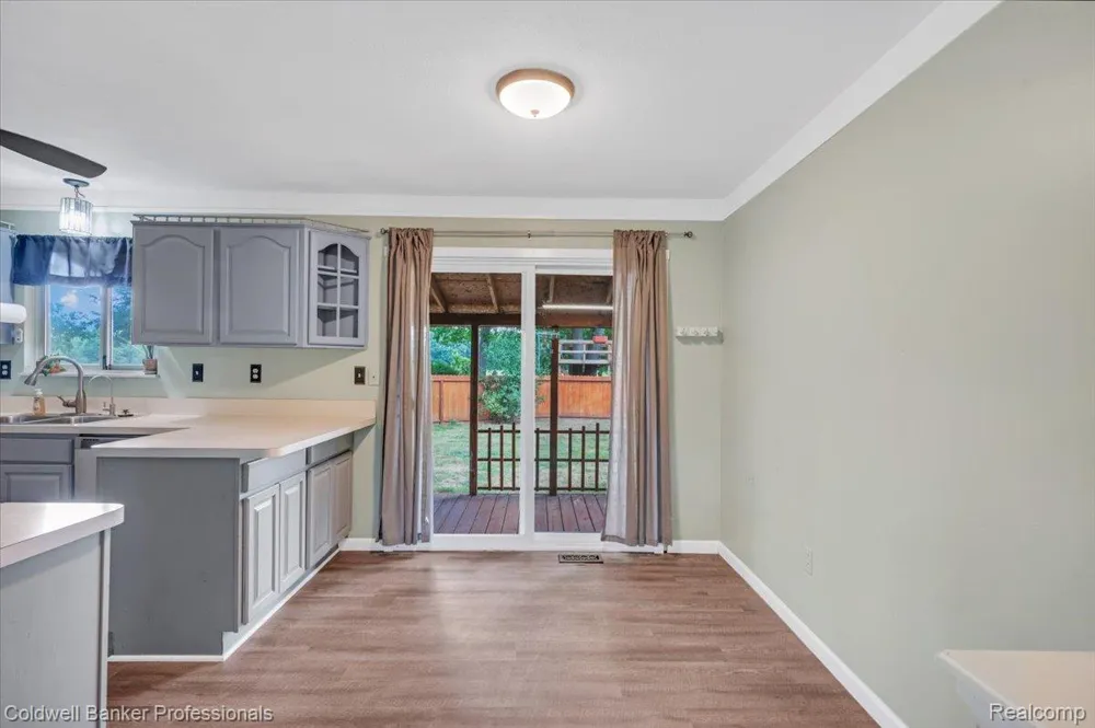 2488 Springfield Drive Oregon Township, MI 48446
